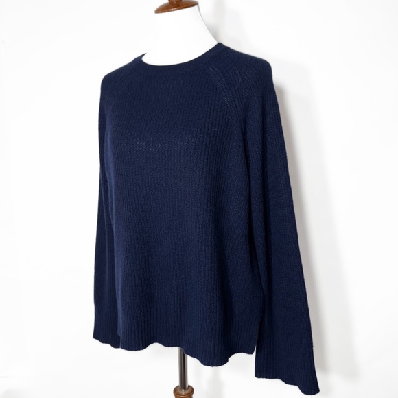 SOLD-Vineyard Vines 100% Cashmere Navy Blue Long Sleeve Lightweight Sweater Top - Picture 4 of 10